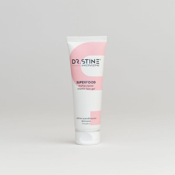 SUPERFOOD
 multipurpose vitamin facegel 50 ml